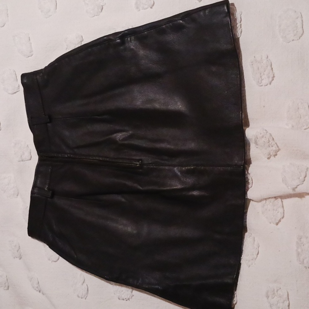Awsome Hugo Buscati Milano Leather Mini Skirt. 8 πβοΈπ - Picture 4 of 10